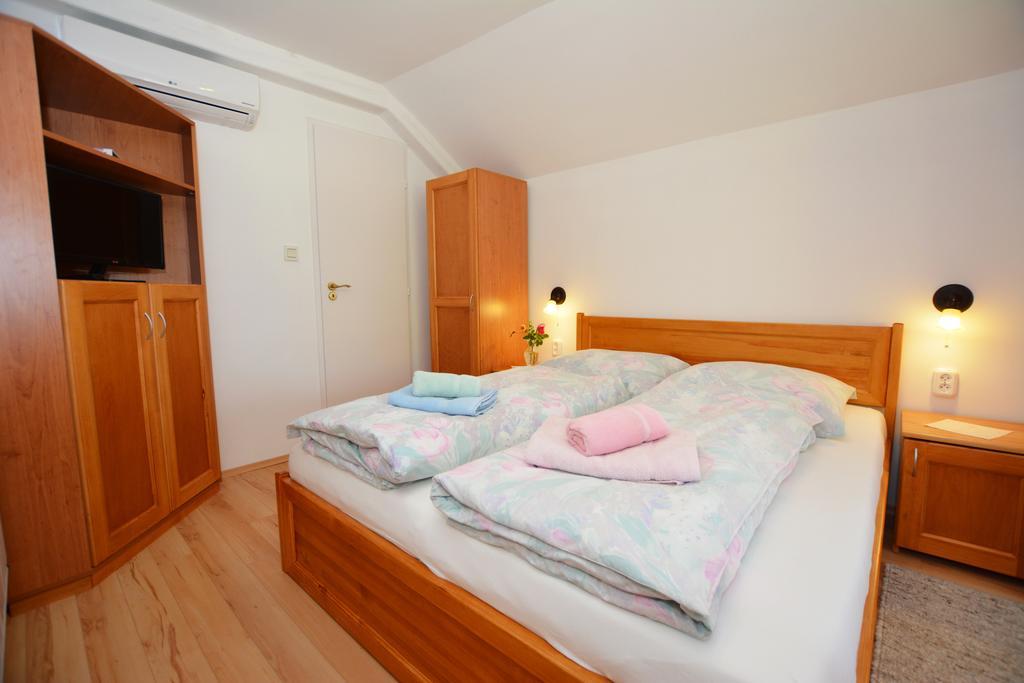 Viragoskert Apartman Hévíz الغرفة الصورة